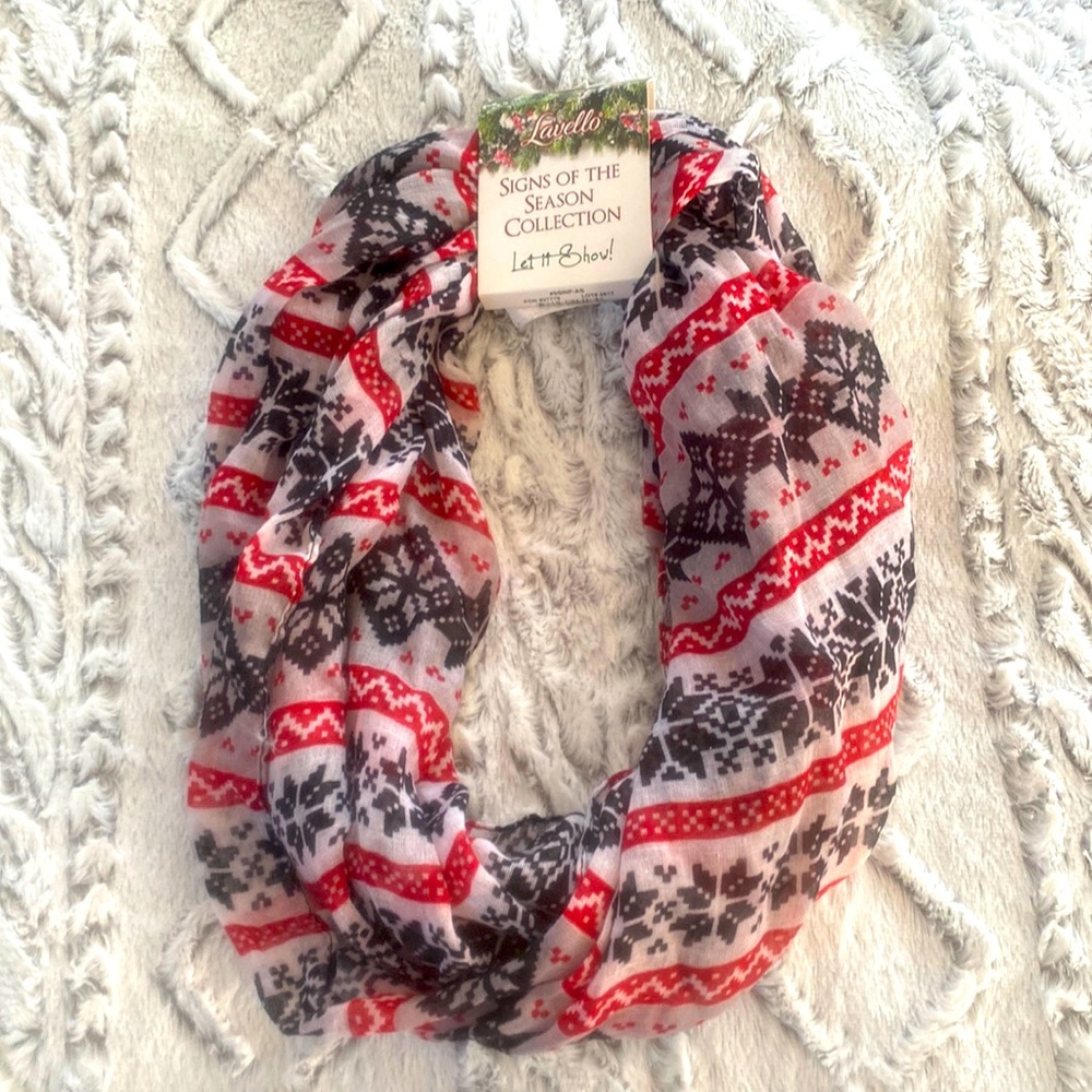 Lavello Snow theme scarf